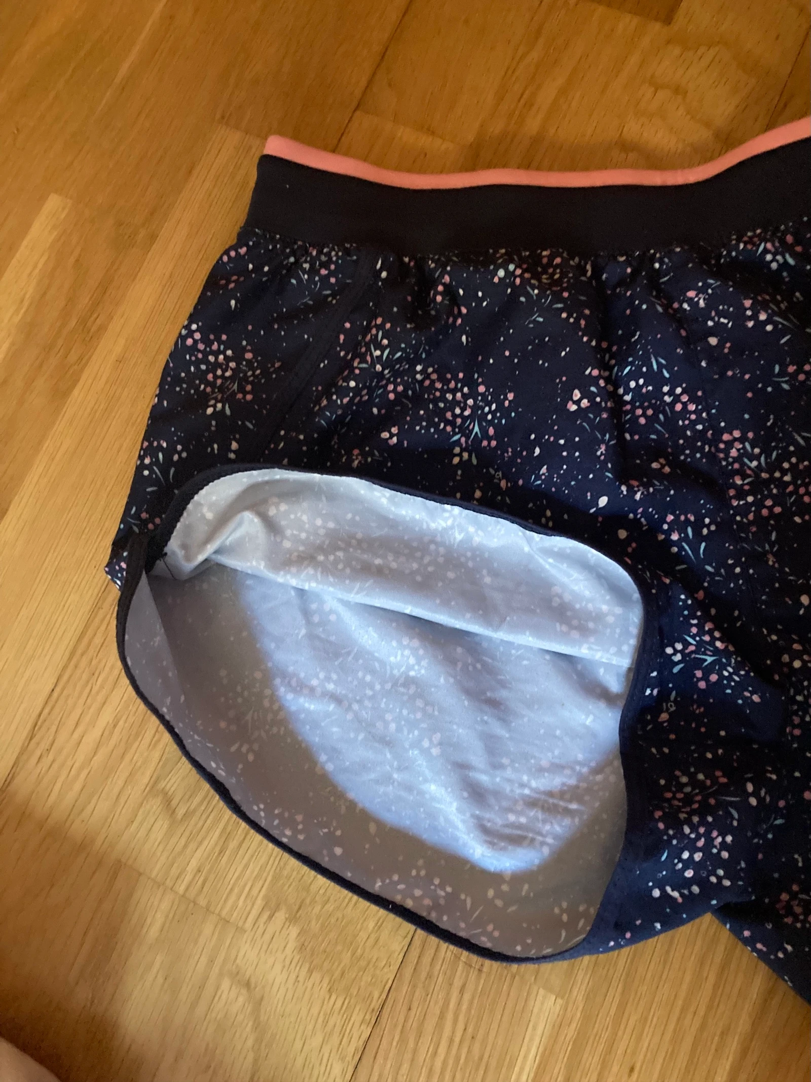 Pantalón corto deportivo – photo 4